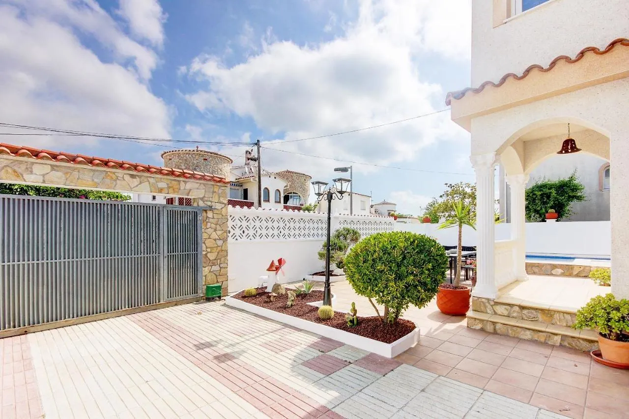 Holiday home Villa Requesens 63 Empuriabrava - Immo Barneda