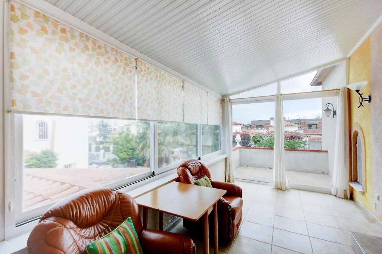 Villa Requesens 63 Empuriabrava - Immo Barneda